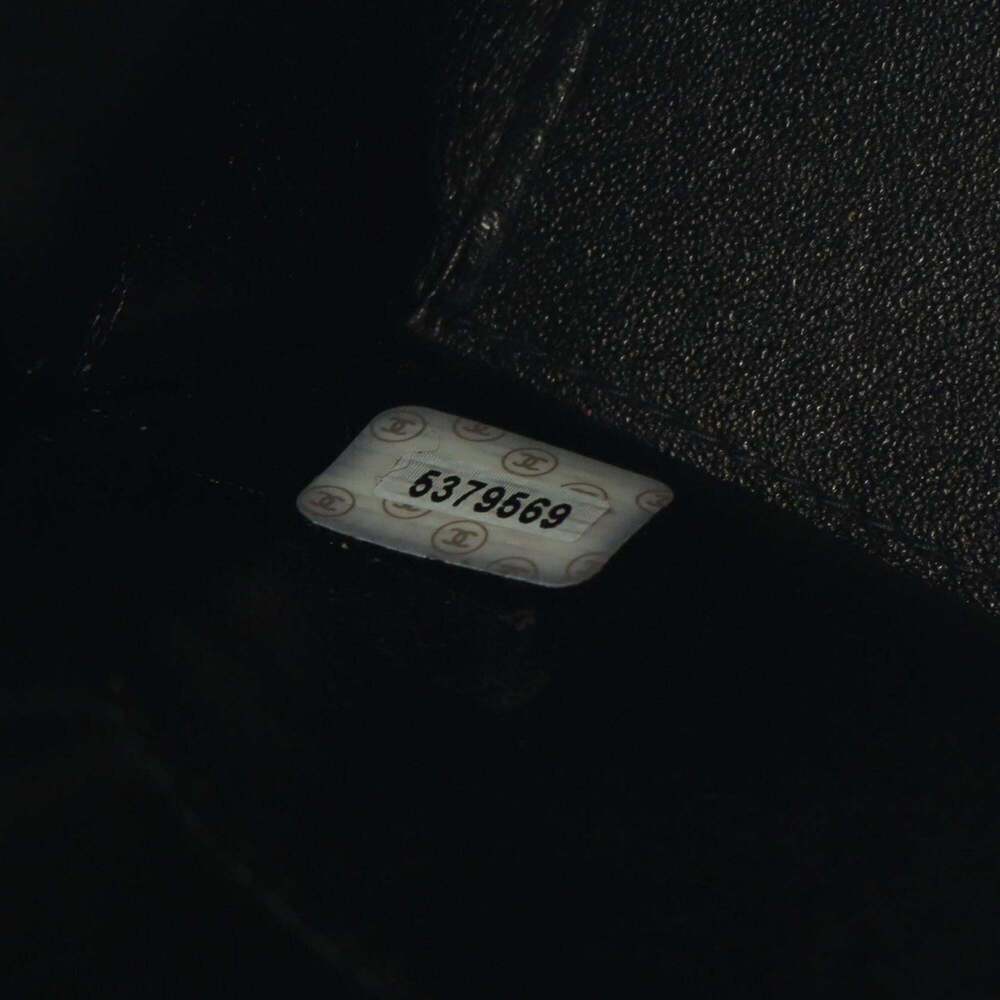 CHANEL Black Lambskin Leather Tote Bag - Picture 5 of 11